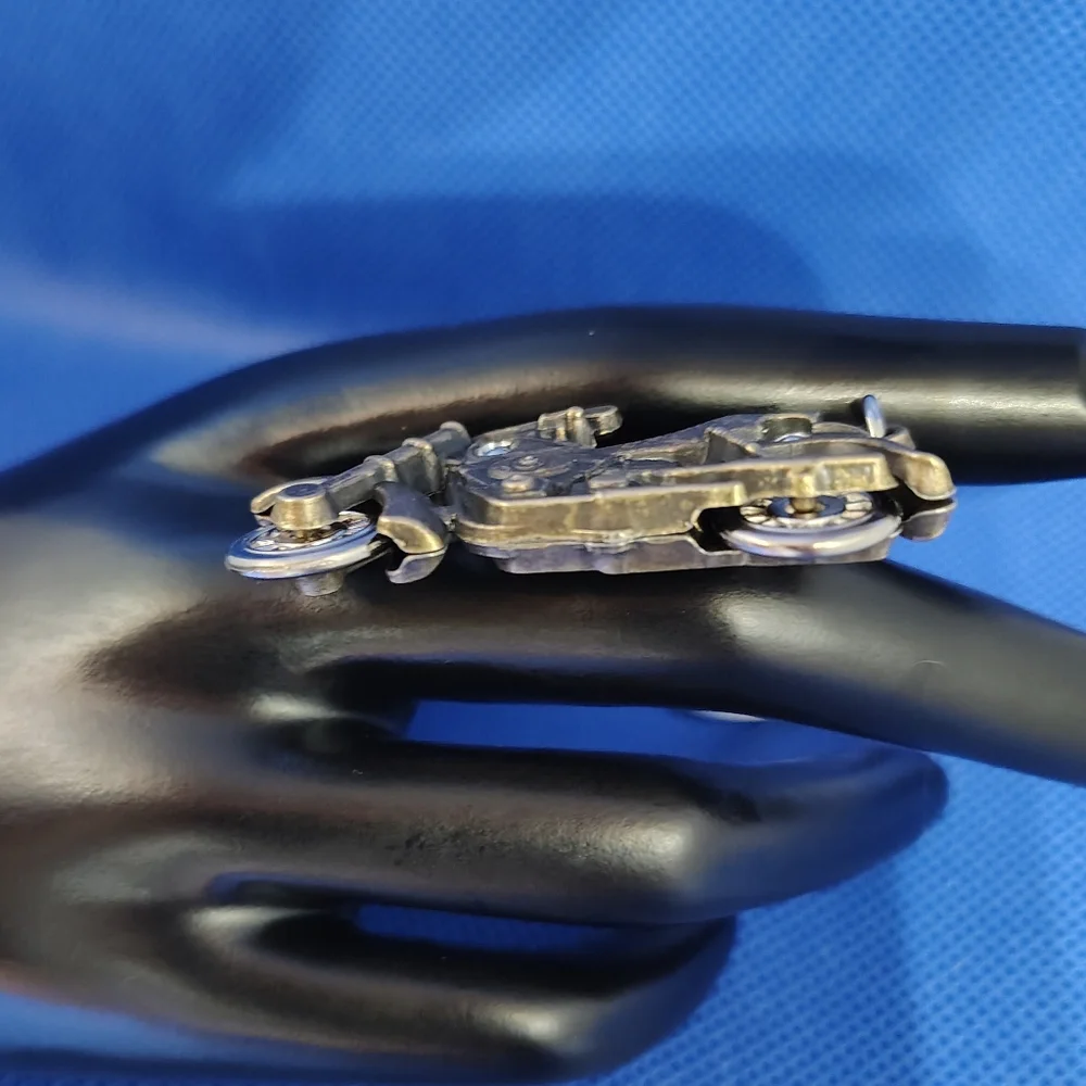 Motorcycle Keychain - Picture 4 of 4